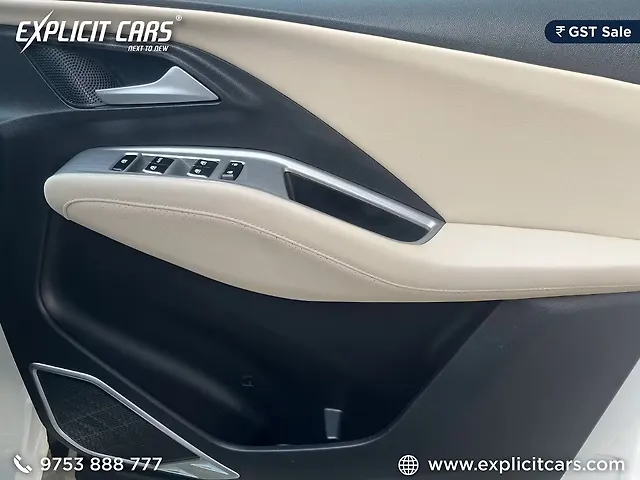 Used MG Hector [2023-2025] Savvy Pro 1.5 Turbo CVT Dual Tone in Kolkata