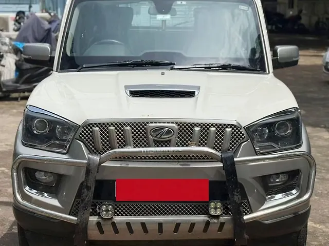 Used 2017 Mahindra Scorpio in Mumbai
