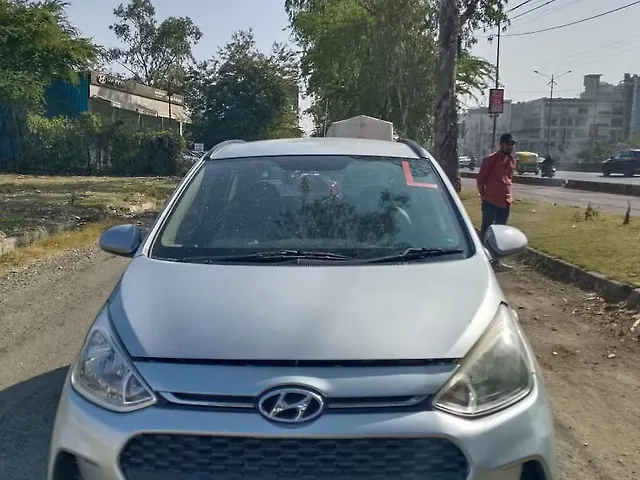 Used 2018 Hyundai Grand i10 in Bhopal