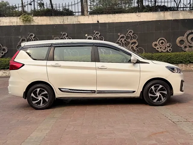 Used Maruti Suzuki Ertiga VXi in Lucknow