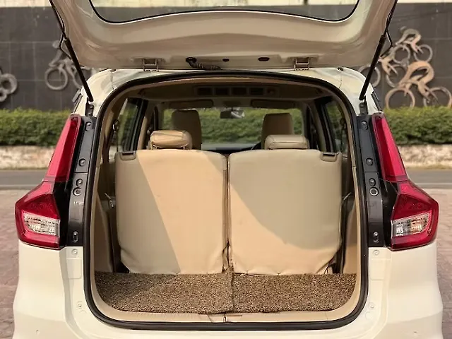 Used Maruti Suzuki Ertiga VXi in Lucknow