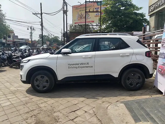 Used Hyundai Venue [2023-2025] SX 1.2 Petrol in Raipur