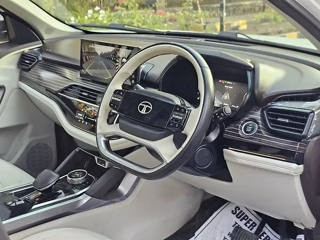 Used Tata Safari Accomplished Plus 6 STR Dark Edition AT in Mumbai