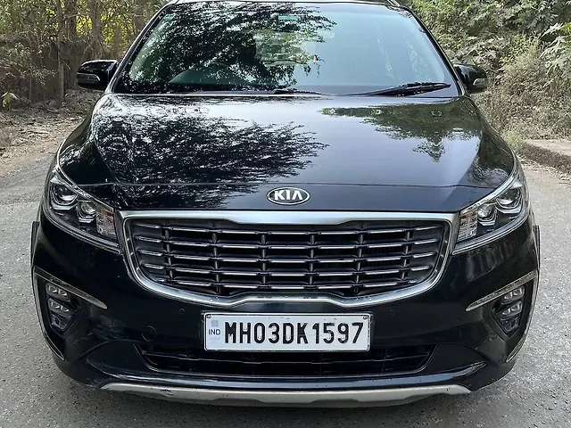 Used 2020 Kia Carnival in Mumbai