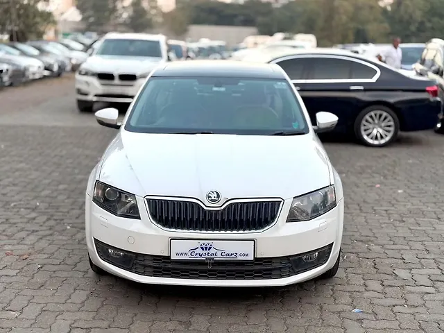 Used 2017 Skoda Octavia in Mumbai