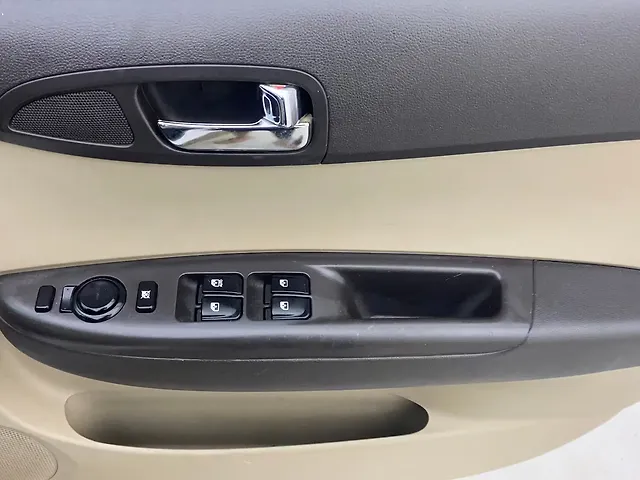 Used Hyundai i20 [2010-2012] Sportz 1.2 BS-IV in Hyderabad