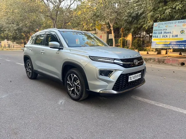 Used 2025 Toyota Urban Cruiser Hyryder in Delhi