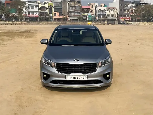 Used 2021 Kia Carnival in Delhi