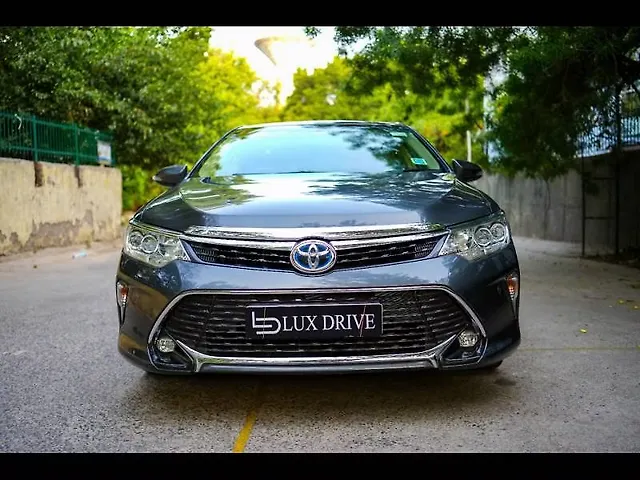 Used 2017 Toyota Camry in Delhi