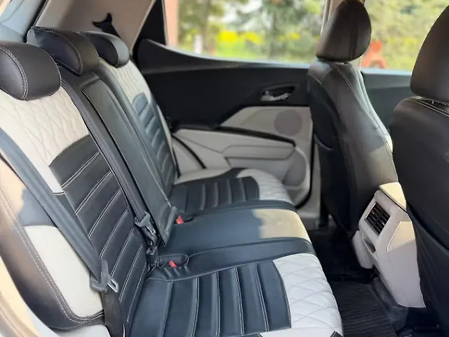 Used Mahindra XUV400 EL 39.4 KWH in Delhi