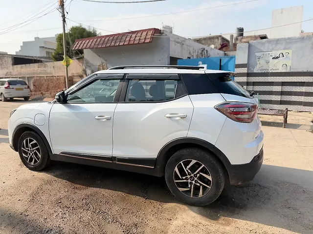 Used Mahindra XUV400 EL 39.4 KWH in Delhi