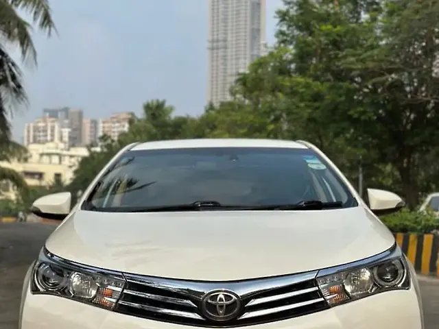 Used 2014 Toyota Corolla Altis in Mumbai