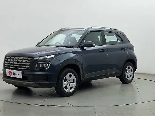 Used 2022 Hyundai Venue in Mumbai
