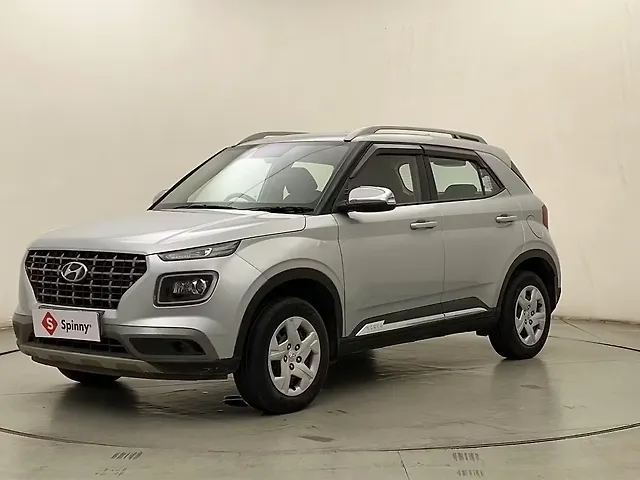 Used 2022 Hyundai Venue in Mumbai