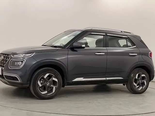 Used 2021 Hyundai Venue in Pune