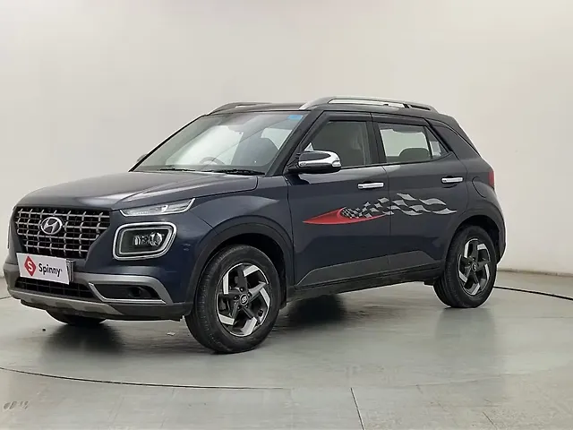 Used 2020 Hyundai Venue in Mumbai