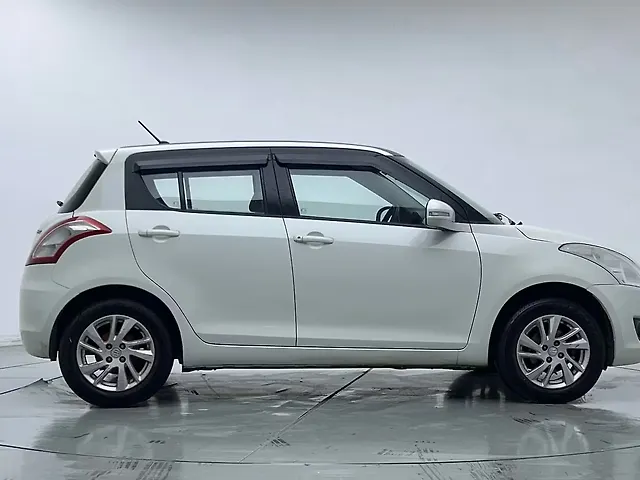 Used Maruti Suzuki Swift ZXi CNG Manual in Ghaziabad