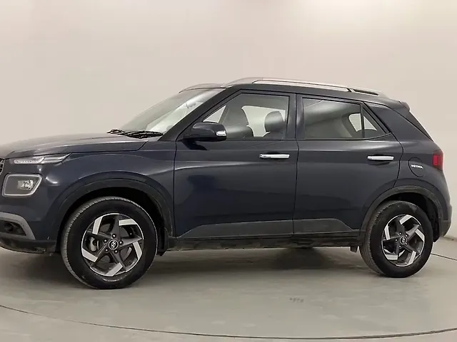 Used 2020 Hyundai Venue in Pune