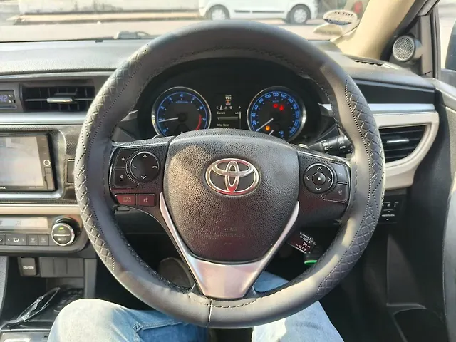 Used Toyota Corolla Altis [2014-2017] VL AT Petrol in Kanpur