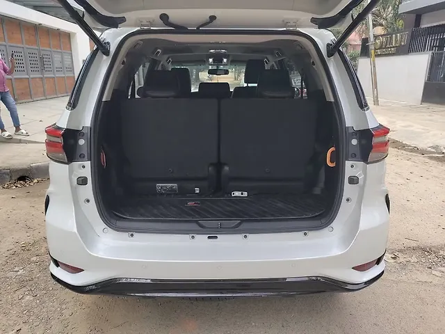 Used Toyota Fortuner Legender 4X2 2WD Diesel Turbo Automatic Dual Tone in Bangalore