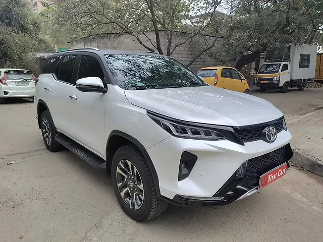 Used Toyota Fortuner Legender 4X2 2WD Diesel Turbo Automatic Dual Tone in Bangalore