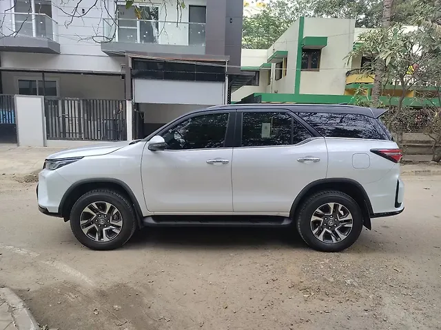 Used Toyota Fortuner Legender 4X2 2WD Diesel Turbo Automatic Dual Tone in Bangalore