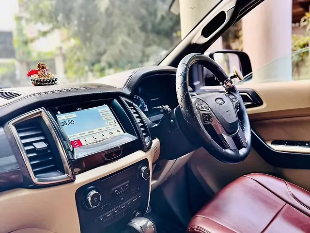 Used Ford Endeavour [2016-2019] Titanium 3.2 4x4 AT in Lucknow