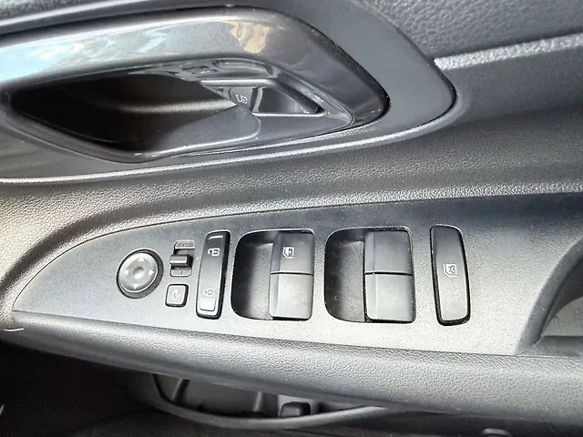 Used Hyundai i20 [2020-2023] Sportz 1.2 IVT [2020-2023] in Mumbai