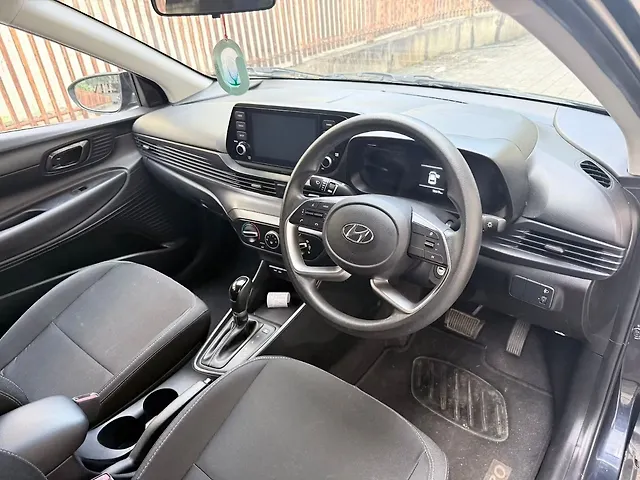 Used Hyundai i20 [2020-2023] Sportz 1.2 IVT [2020-2023] in Mumbai