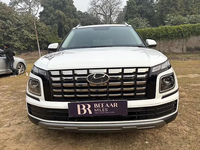 Used 2024 Hyundai Venue in Lucknow