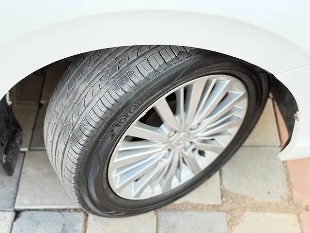 Used Honda City 4th Generation V CVT Petrol in Surat