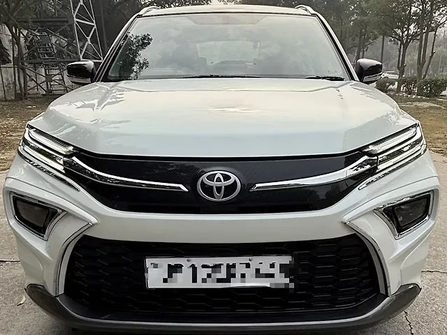 Used 2024 Toyota Urban Cruiser Hyryder in Delhi