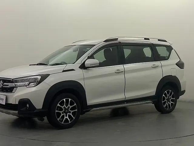 Used 2023 Maruti Suzuki XL6 in Delhi