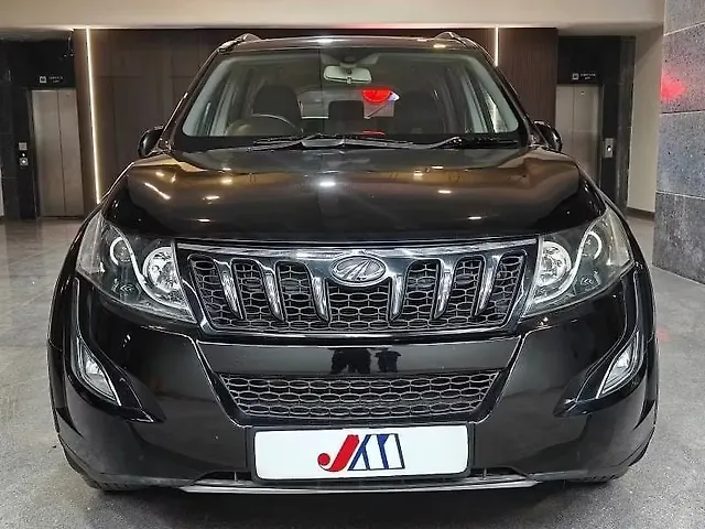 Used 2017 Mahindra XUV500 in Ahmedabad