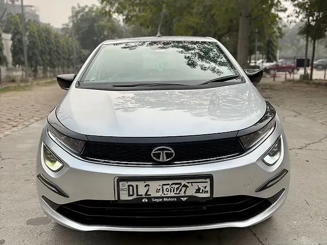 Used 2020 Tata Altroz in Delhi