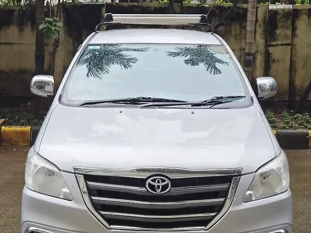 Used 2013 Toyota Innova in Mumbai