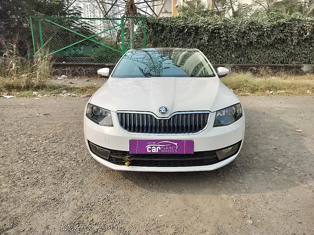 Used 2016 Skoda Octavia in Mumbai