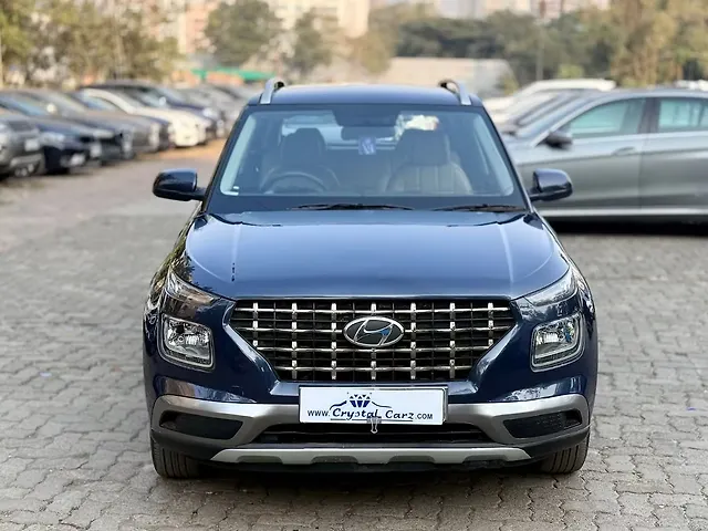 Used 2020 Hyundai Venue in Mumbai