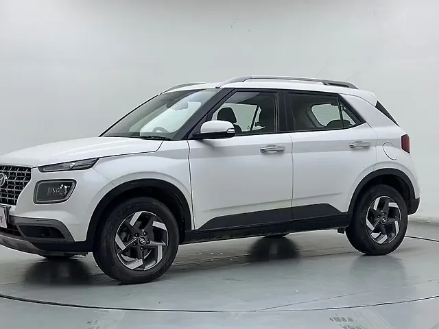Used 2020 Hyundai Venue in Delhi