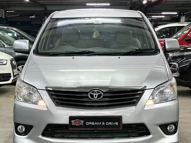 Used 2013 Toyota Innova in Mumbai