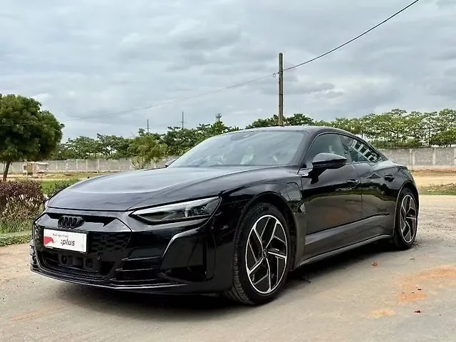2022 Audi e-tron GT - Photo 2