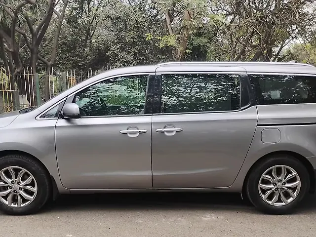 Used Kia Carnival [2020-2023] Limousine Plus 7 STR in Agra