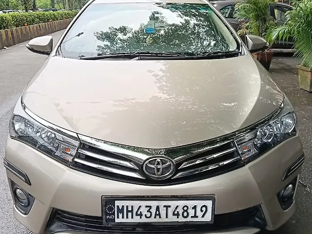 Used 2015 Toyota Corolla Altis in Mumbai