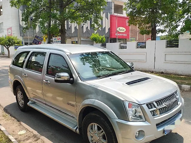 Used 2015 Isuzu MU7 in Mohali