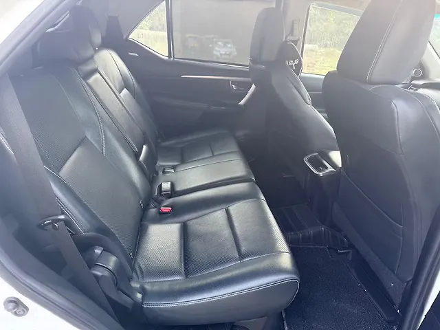 Used Toyota Fortuner 4x2 2WD Diesel 2.8L Turbo Automatic in Delhi