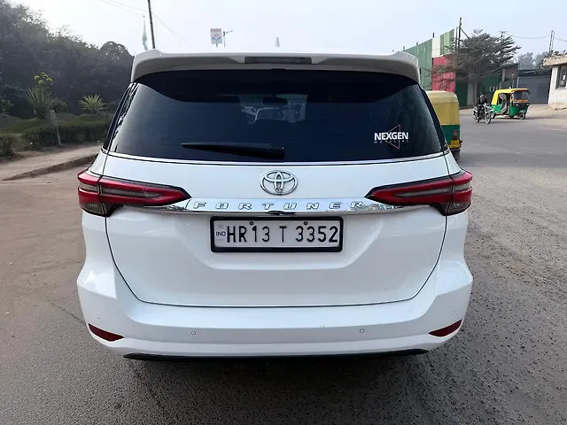 Used Toyota Fortuner 4x2 2WD Diesel 2.8L Turbo Automatic in Delhi