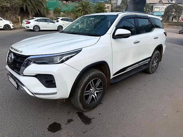 Used Toyota Fortuner 4x2 2WD Diesel 2.8L Turbo Automatic in Delhi