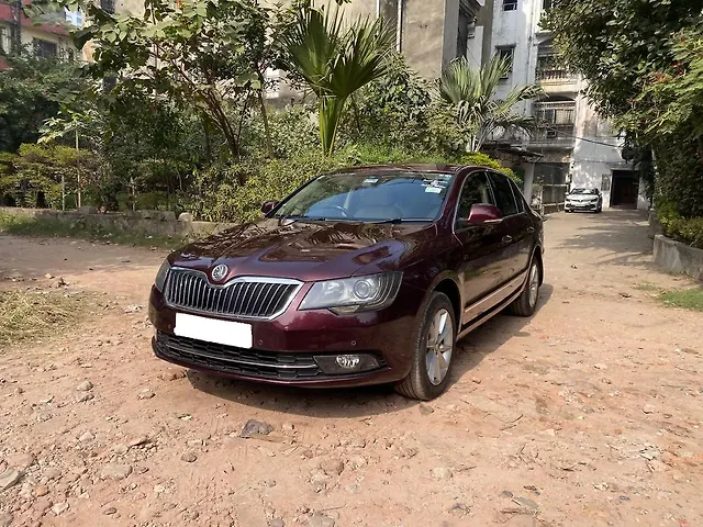 Used 2015 Skoda Superb in Kolkata Used 2015 Skoda Superb in Kolkata