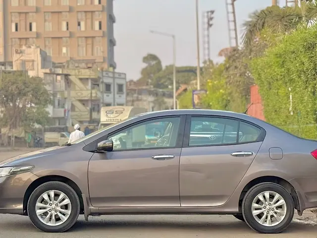 Used Honda City [2011-2014] 1.5 V MT in Surat