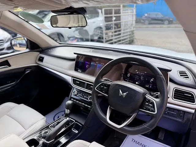 Used Mahindra Old Generation XUV700 AX 7 Diesel AT 7 STR [2023-2024] in Mumbai